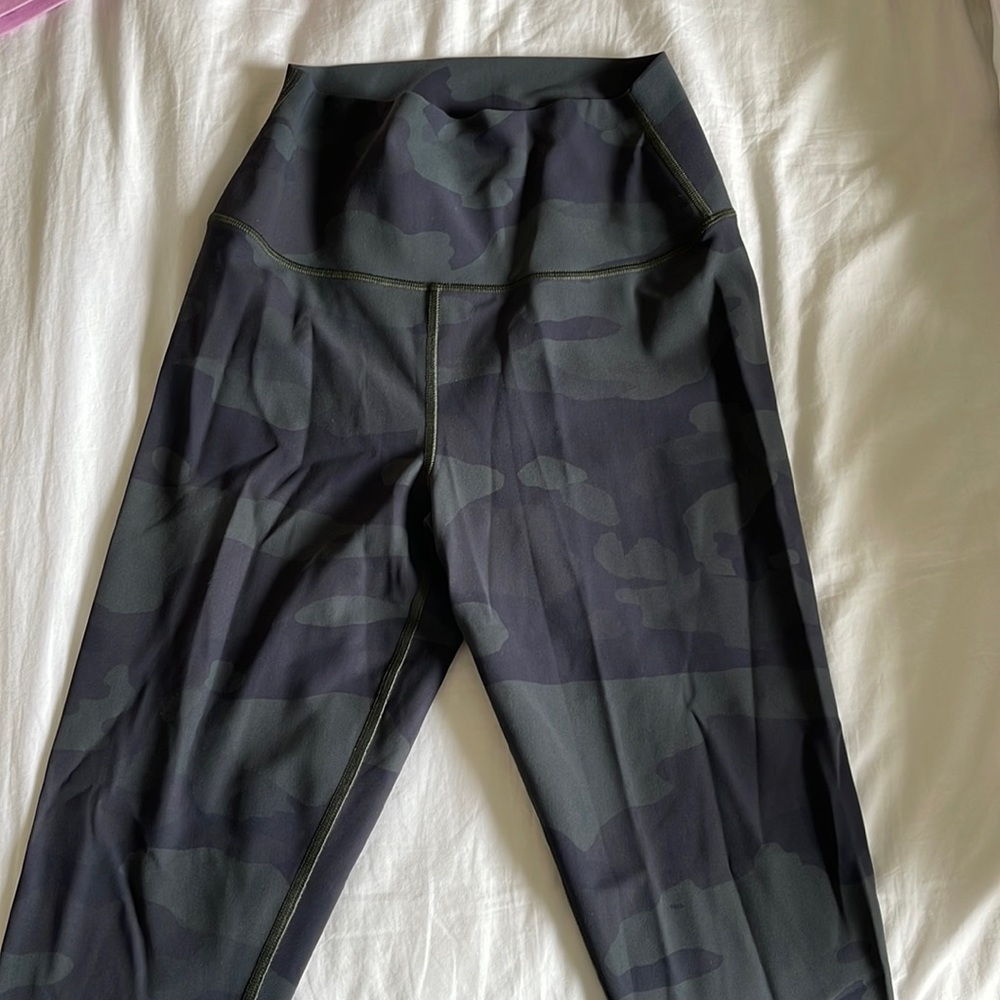 Alo yoga camo full length leggings